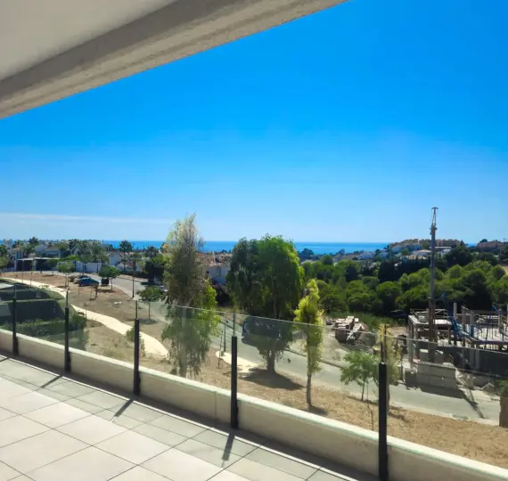 Sale of middle floor apartment in Selwo