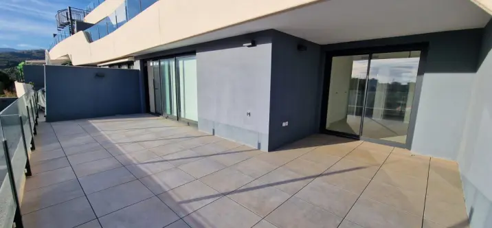 Sale of middle floor apartment in Selwo 2