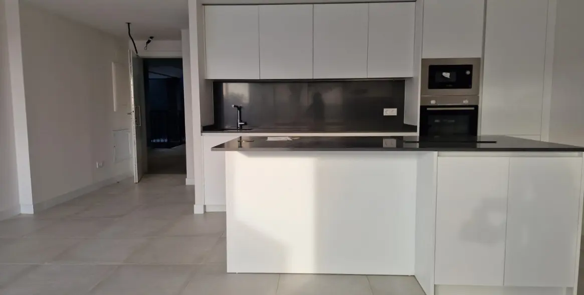 Продажа апартаментов на среднем этаже в Selwo 4