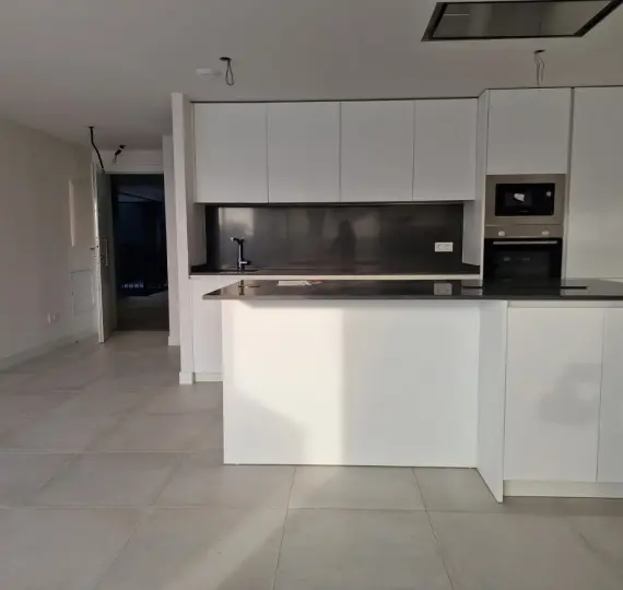 Sale of middle floor apartment in Selwo