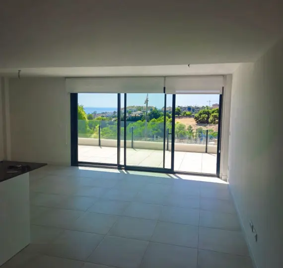 Sale of middle floor apartment in Selwo