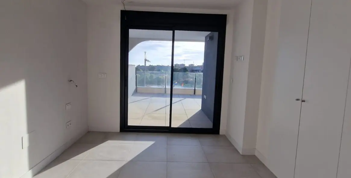 Продажа апартаментов на среднем этаже в Selwo 8