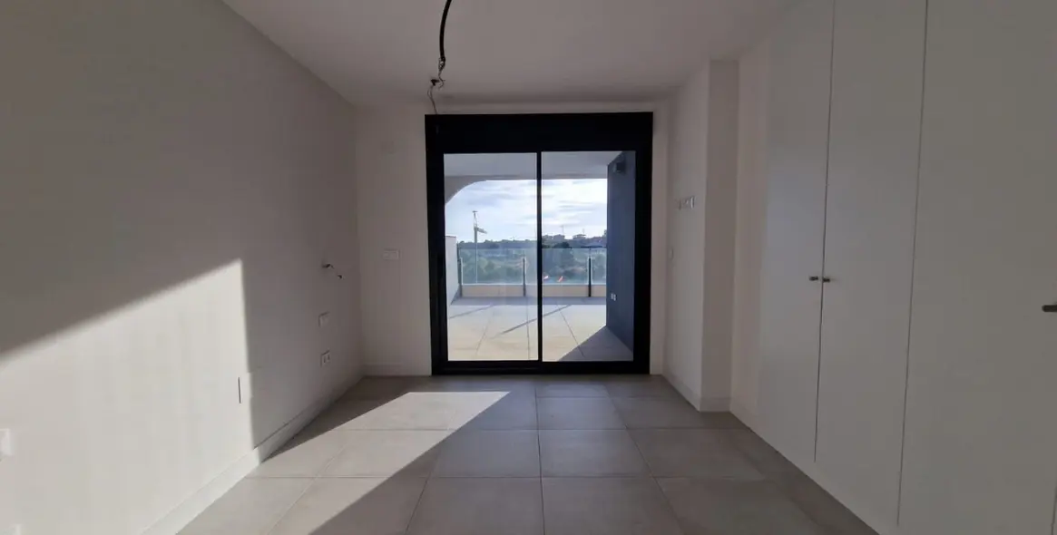 Продажа апартаментов на среднем этаже в Selwo 9