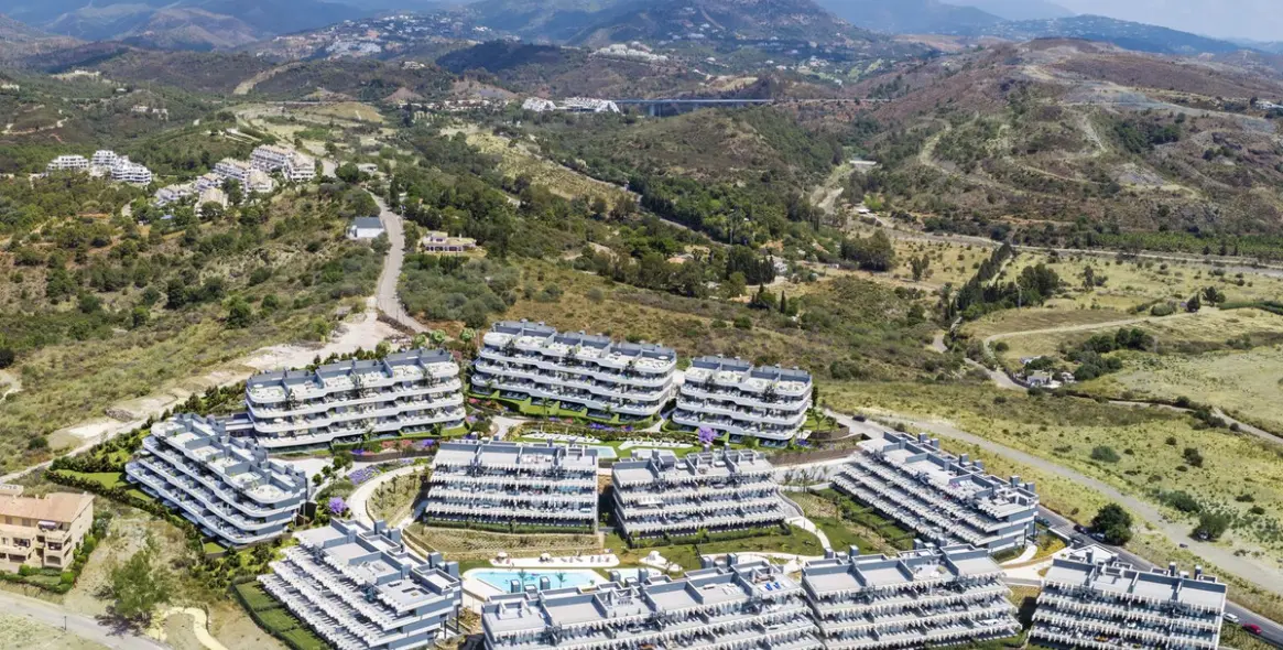 Продажа апартаментов на среднем этаже в Selwo 15