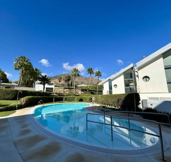 Продажа апартаментов на среднем этаже в Fuengirola