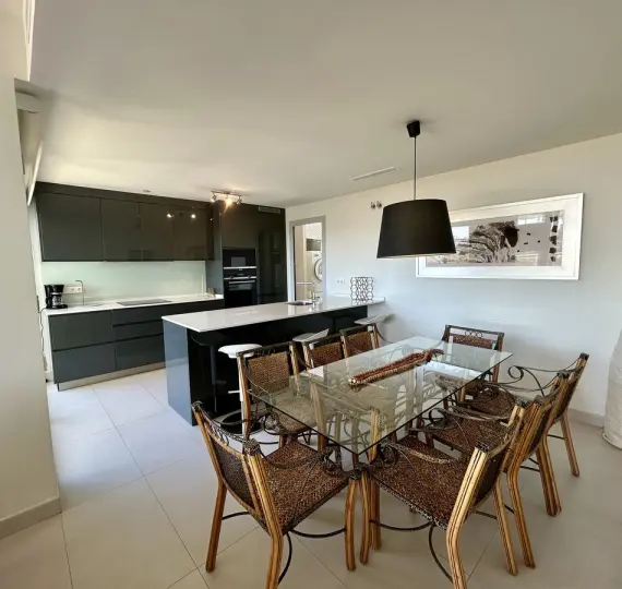 Продажа апартаментов на среднем этаже в Fuengirola