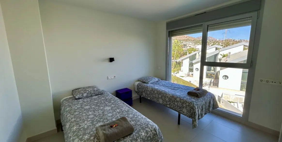 Venta de apartamento en planta media en Fuengirola 12