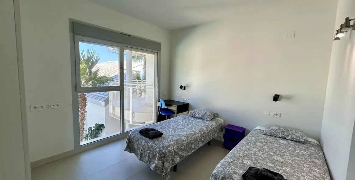Venta de apartamento en planta media en Fuengirola 13