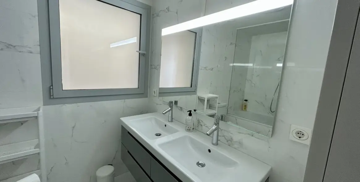 Venta de apartamento en planta media en Fuengirola 17