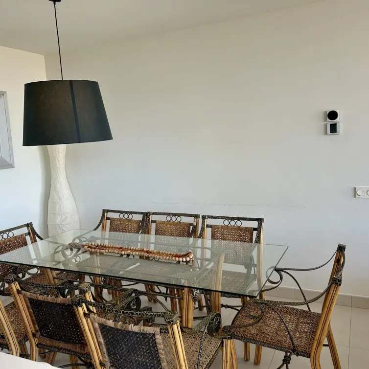 Sale of middle floor apartment in Fuengirola