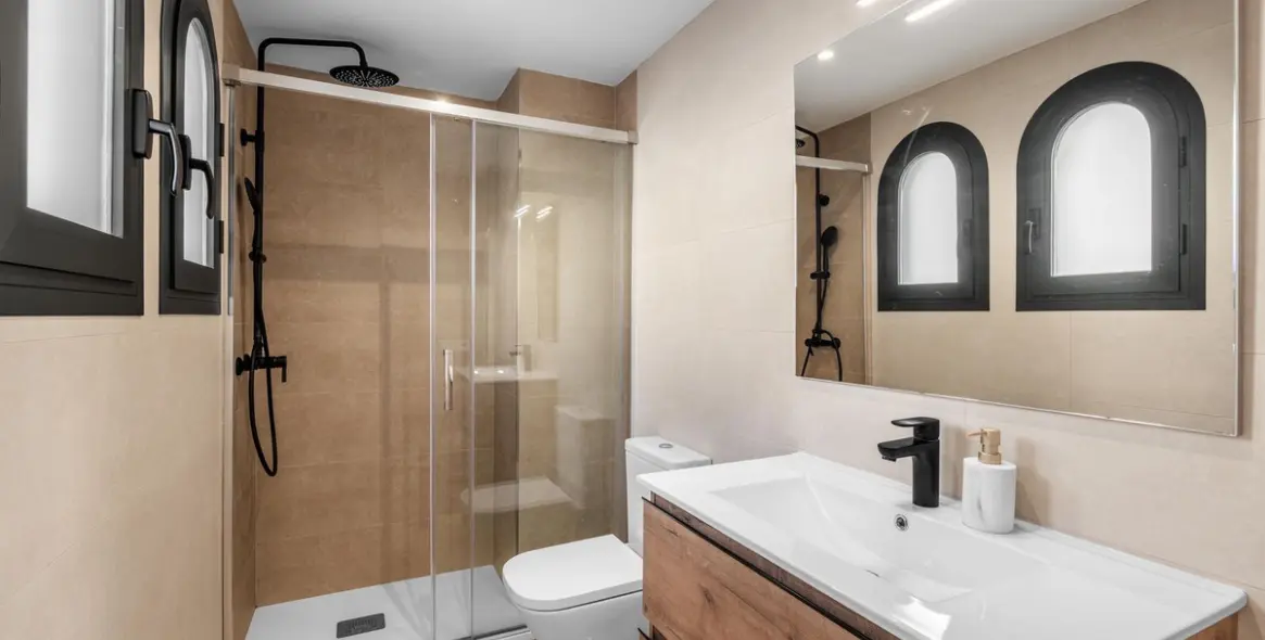 Продажа таунхауса в El Paraiso 11