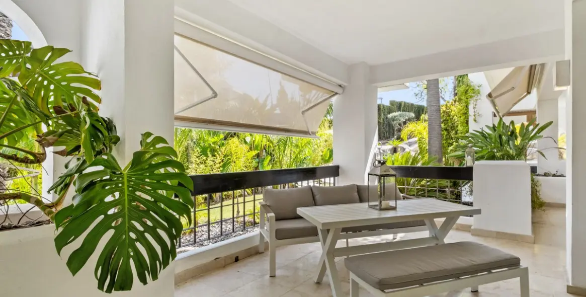 Sale of ground floor apartment in Marbella 22