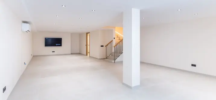 Sale of townhouse in New Golden Mile 3