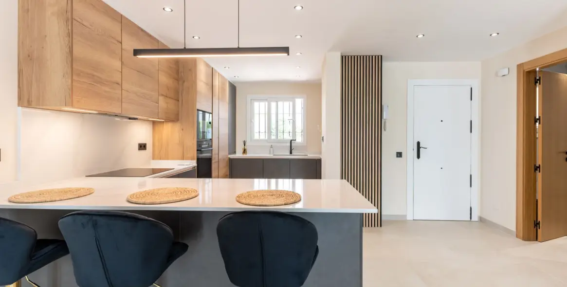 Sale of townhouse in New Golden Mile 16