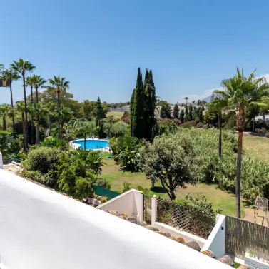 Продажа таунхауса в New Golden Mile