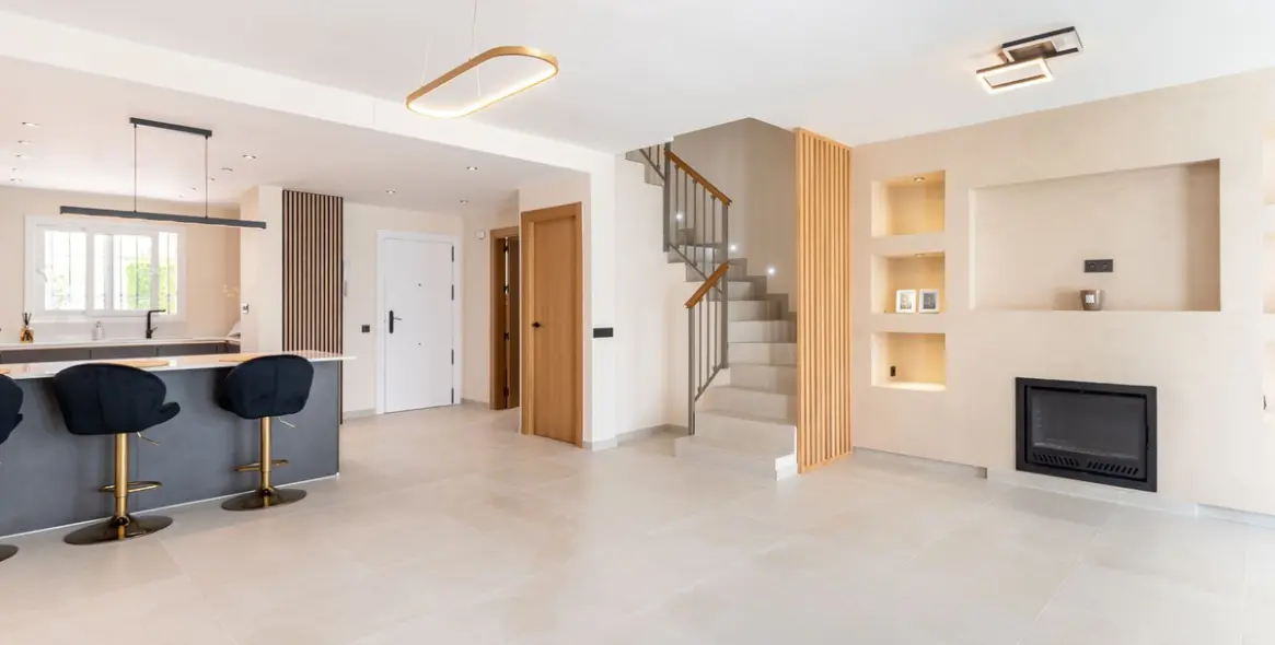 Продажа таунхауса в New Golden Mile 18