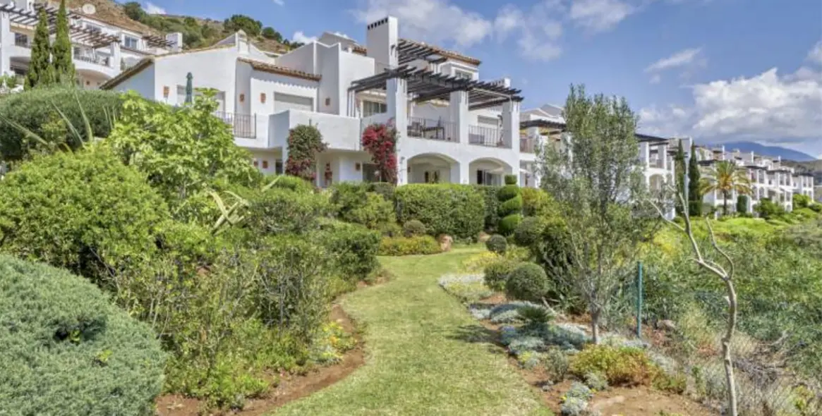 Продажа апартаментов на первом этаже в La Quinta 16