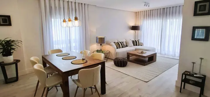 Sale of middle floor apartment in Nueva Andalucía 1