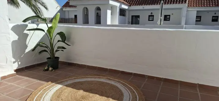 Sale of middle floor apartment in Nueva Andalucía 2