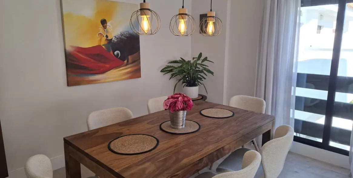 Sale of middle floor apartment in Nueva Andalucía 5