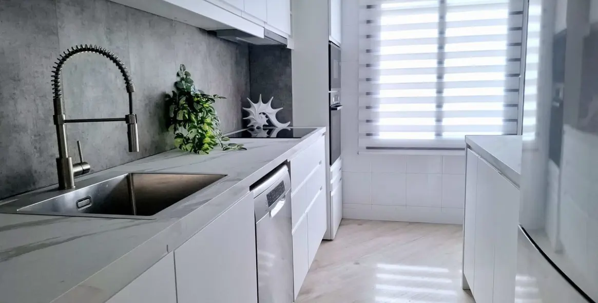 Sale of middle floor apartment in Nueva Andalucía 10