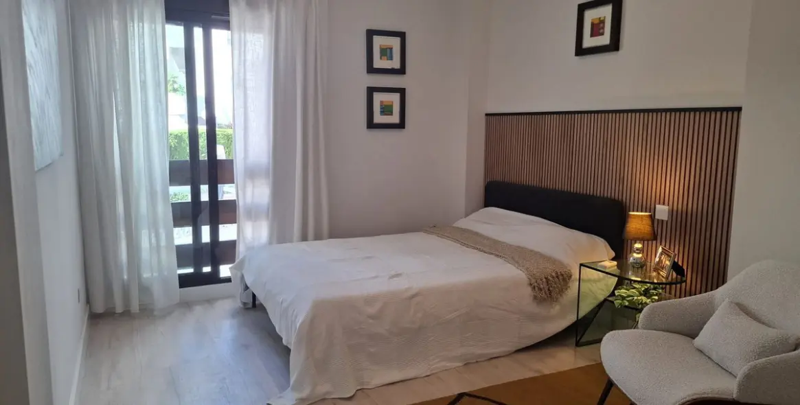 Sale of middle floor apartment in Nueva Andalucía 26