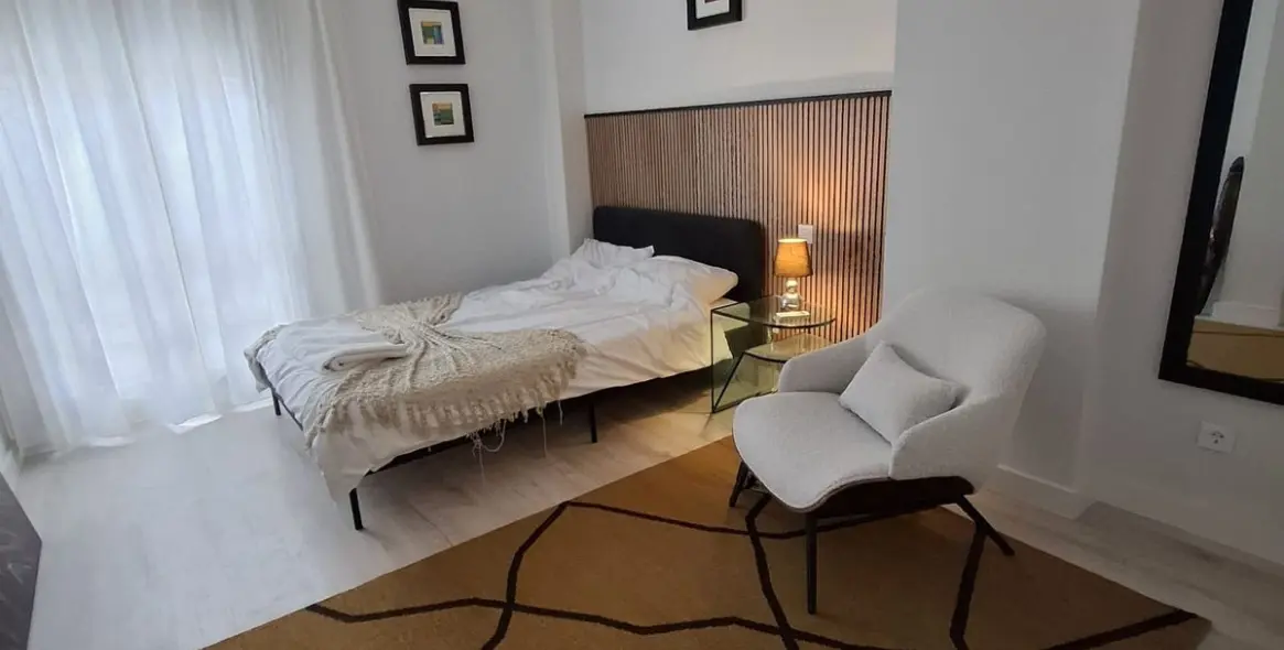 Sale of middle floor apartment in Nueva Andalucía 28