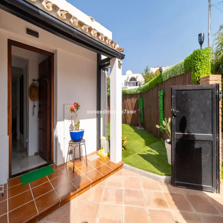 Sale of semi-detached house in Estepona