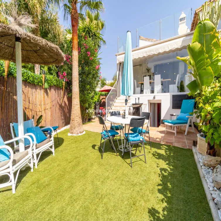 Sale of semi-detached house in Estepona