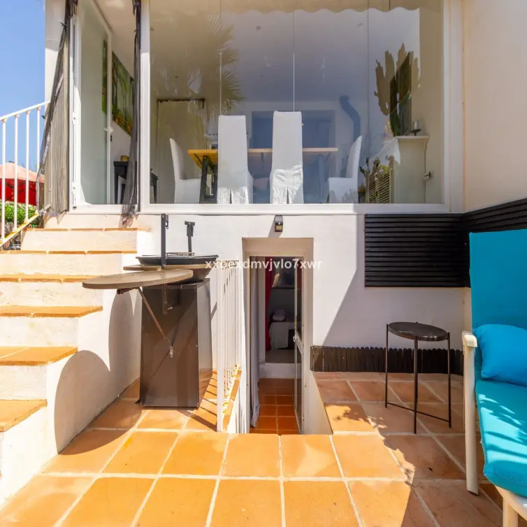 Sale of semi-detached house in Estepona