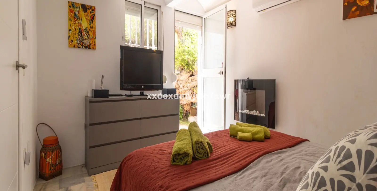 Продажа дома на две семьи в Estepona 7