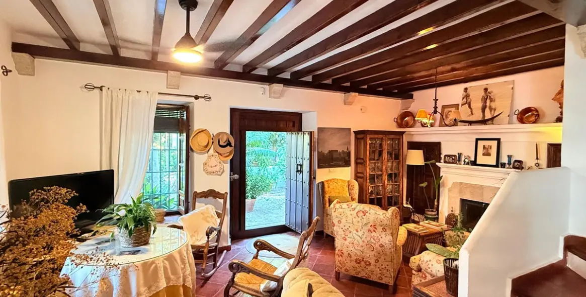 Продажа финки в Alora 9