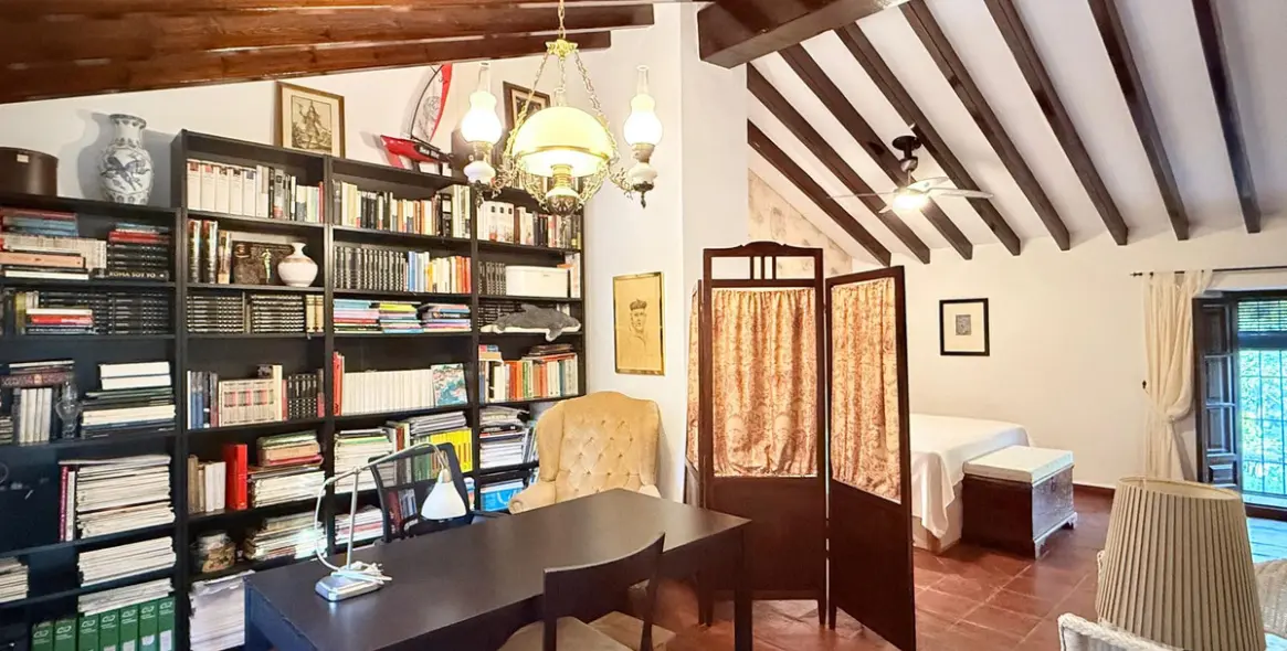 Продажа финки в Alora 23