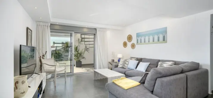 Продажа пентхауса в Benahavís 1