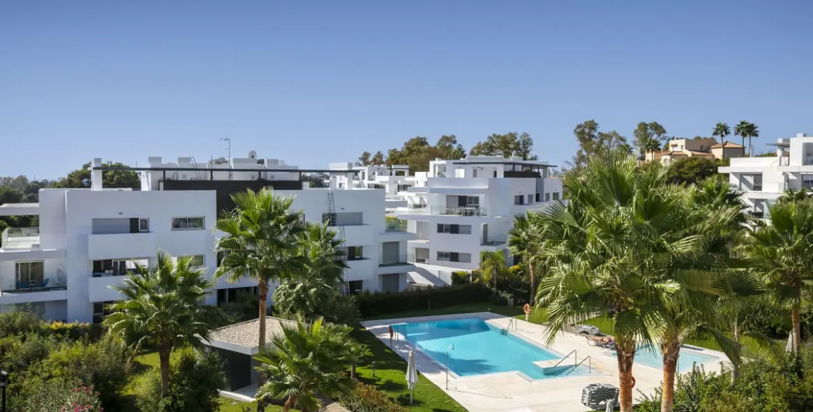 Sale of penthouse in Estepona 21