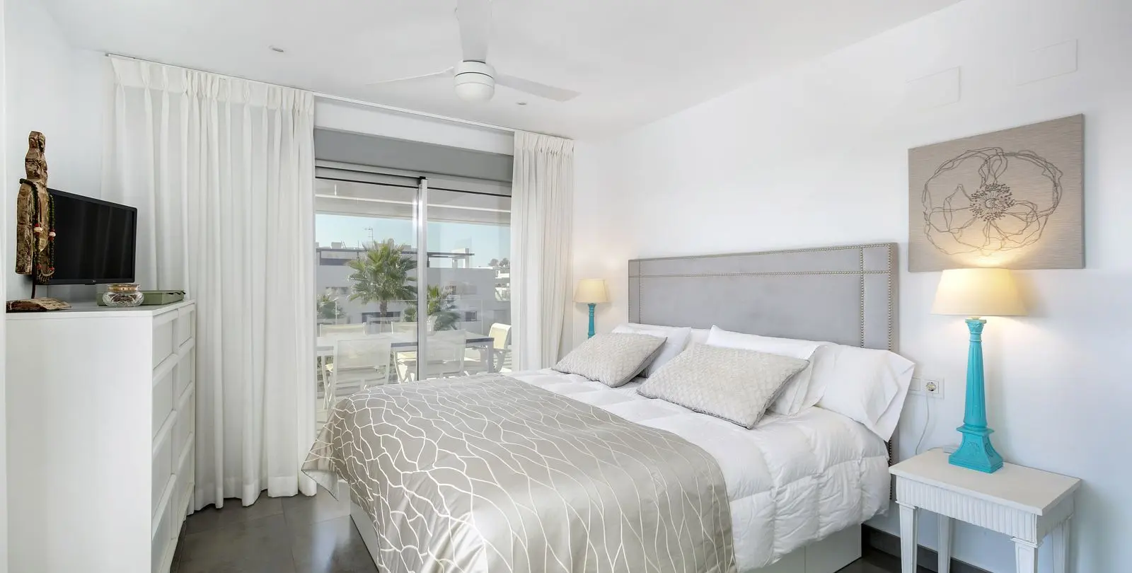Sale of penthouse in Estepona 7