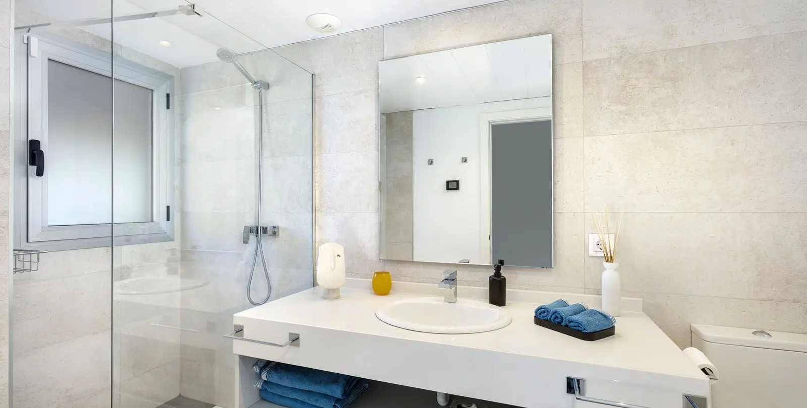 Sale of penthouse in Estepona 11