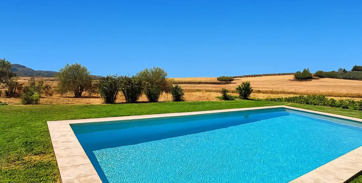 Sale of detached villa in Ronda 3