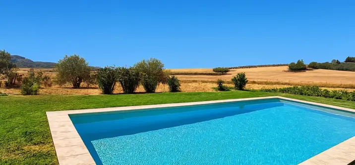 Sale of detached villa in Ronda 2