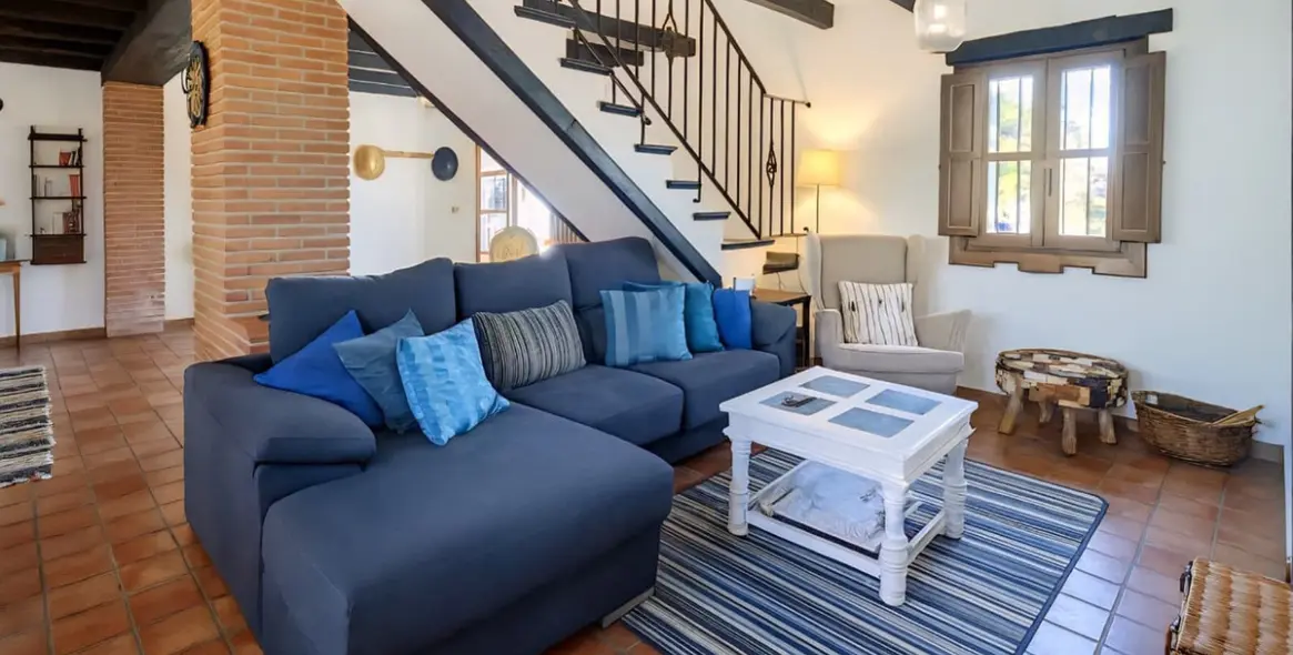 Sale of detached villa in Ronda 6