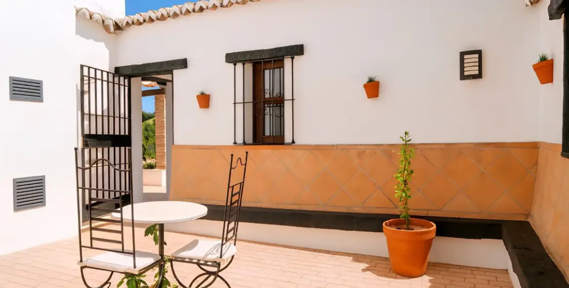 Продажа  отдельно стоящей виллы в Ronda 27