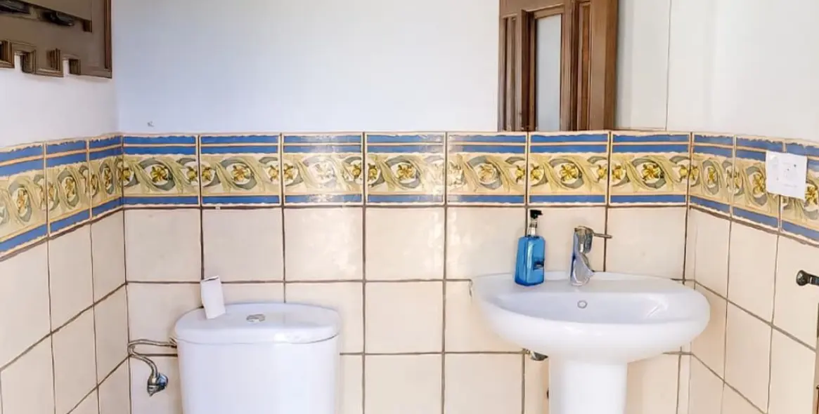 Продажа  отдельно стоящей виллы в Ronda 42