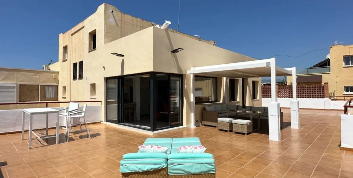 Sale of penthouse in Fuengirola 3