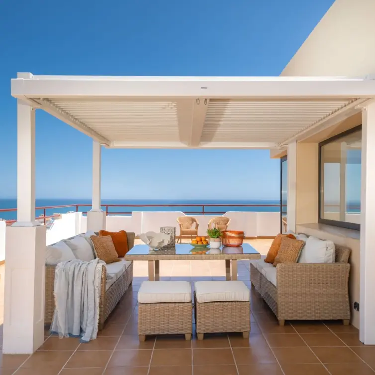 Sale of penthouse in Fuengirola