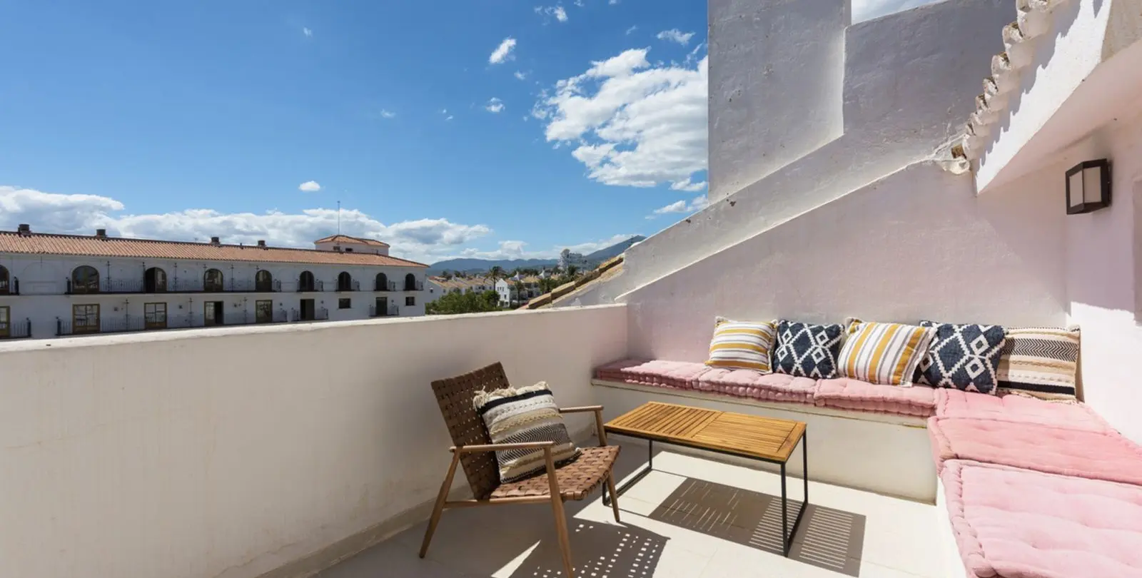 Sale of townhouse in Nueva Andalucía 8