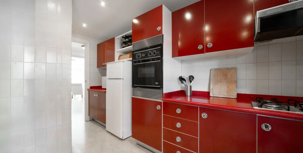Sale of middle floor apartment in Marbella 4