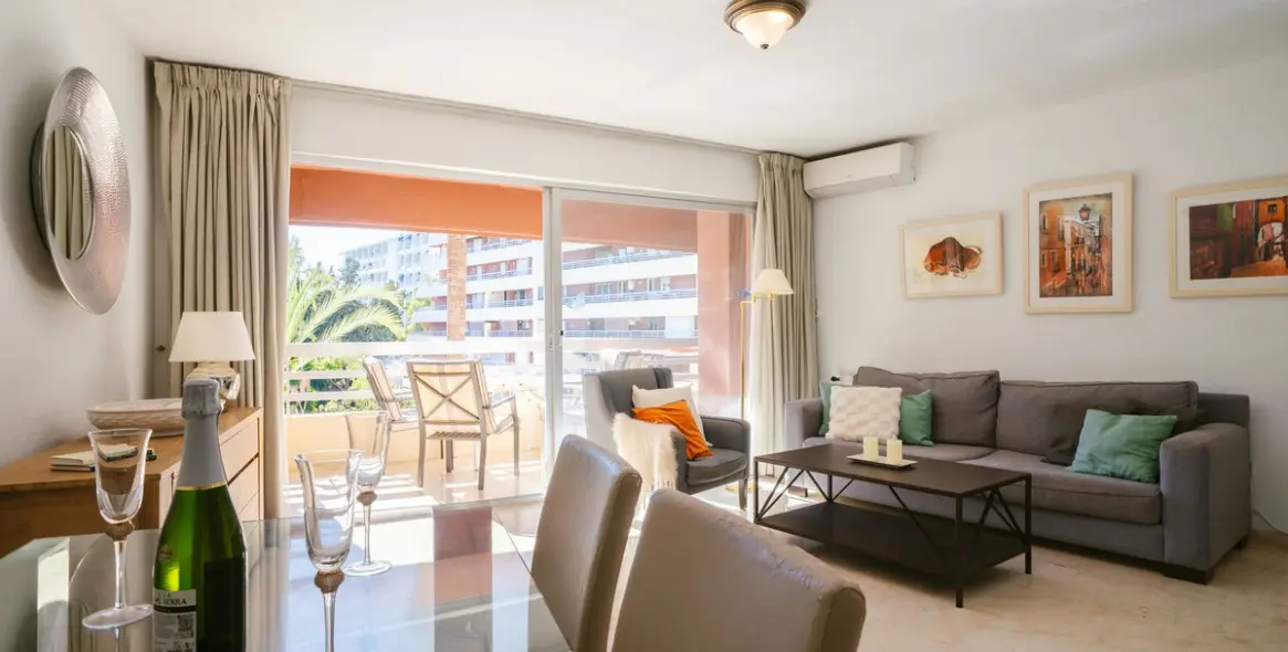 Sale of middle floor apartment in Marbella 5