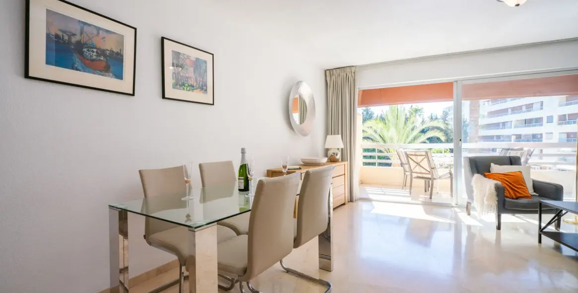 Sale of middle floor apartment in Marbella 6
