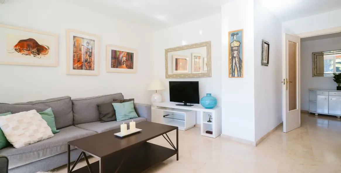 Sale of middle floor apartment in Marbella 7