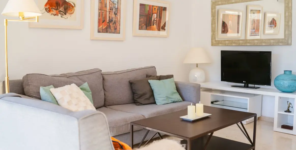 Sale of middle floor apartment in Marbella 12